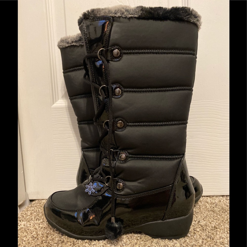 Totes Black Winter boots